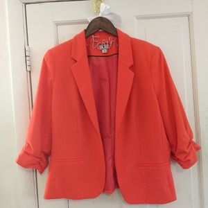 Coral cropped sleeve blazer